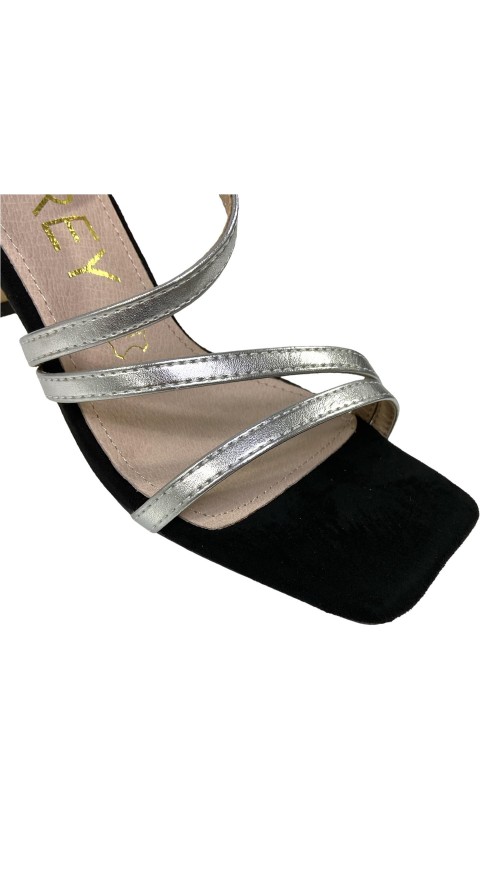 SANDALIA TIRAS BICOLOR NEGRO