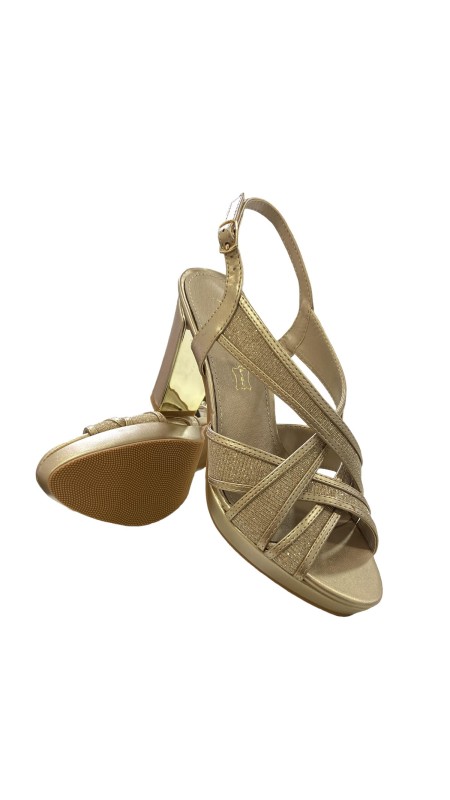 SANDALIA BRILLO CON SERRAJE ORO 2