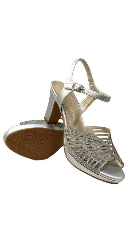 SANDALIA TIRAS ARAÑA PLATA 2