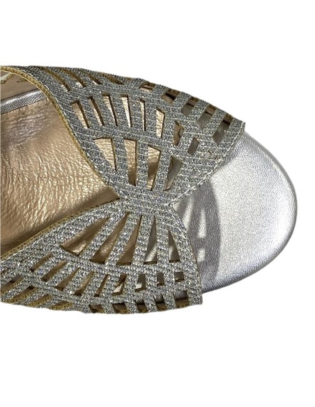 SANDALIA TIRAS ARAÑA PLATA