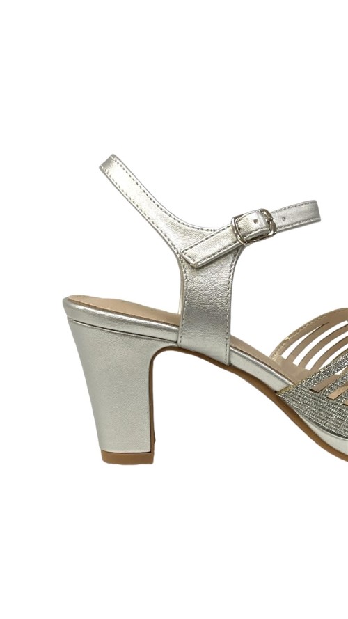 SANDALIA TIRAS ARAÑA PLATA