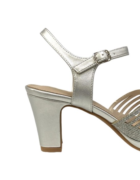 SANDALIA TIRAS ARAÑA PLATA
