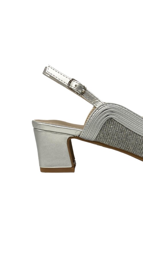 SANDALIA TIRAS BRILLO PLATA