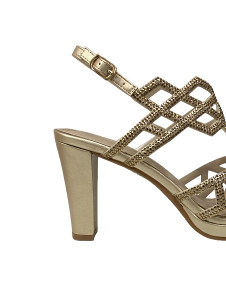 SANDALIA TIRAS CON BRILLO ORO