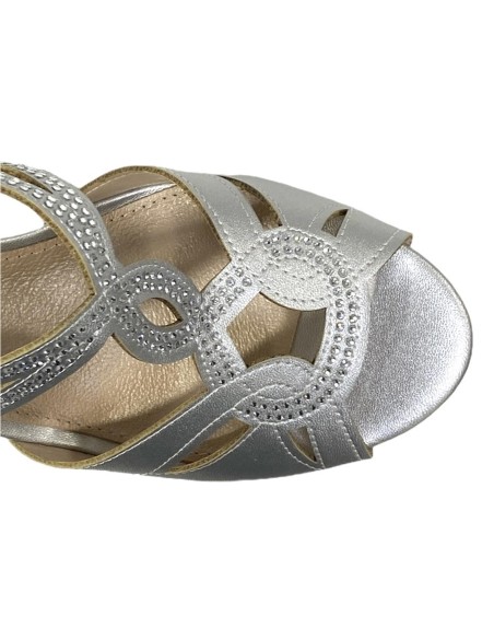 SANDALIA TIRAS ENTRELAZADAS PLATA