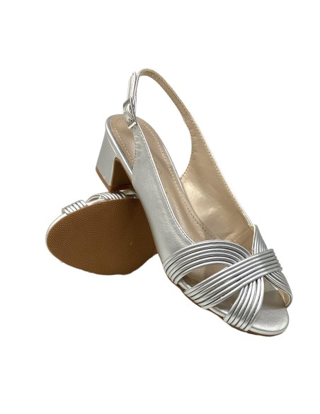 SANDALIA TACON BAJO PLATA