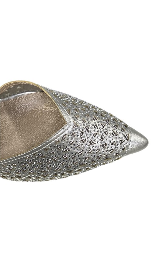 SANDALIA PUNTERA CON BRILLANTE PLATA