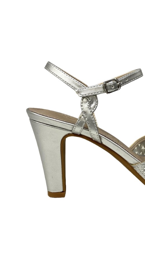 SANDALIA PUNTERA CON BRILLANTE PLATA