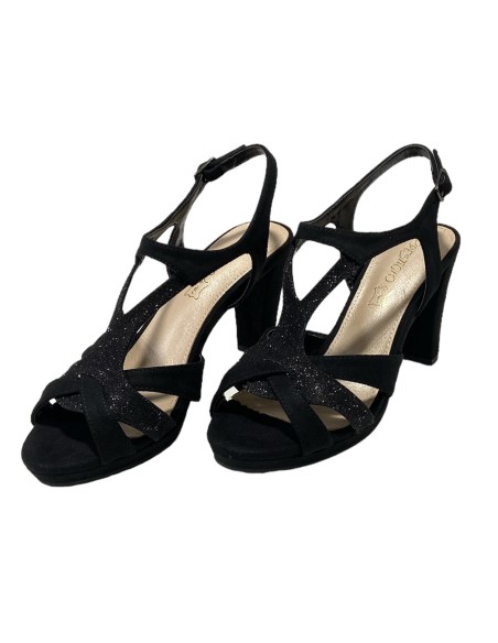 SANDALIA TACON TIRAS TRIANGULO NEGRO