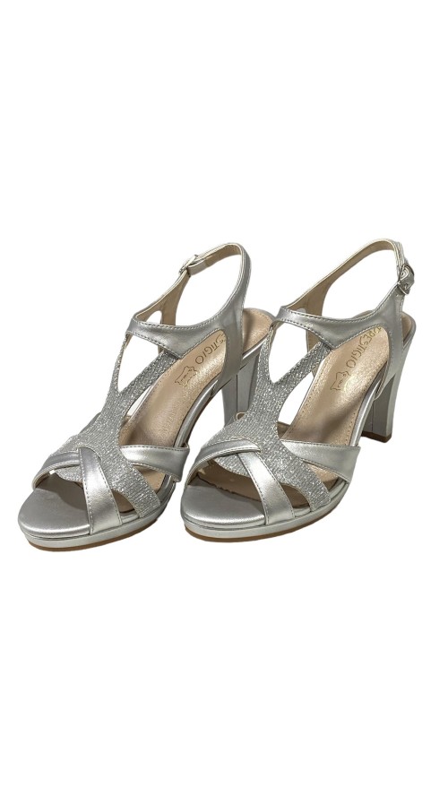 SANDALIA TACON TIRAS TRIANGULO PLATA