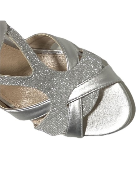 SANDALIA TACON TIRAS TRIANGULO PLATA