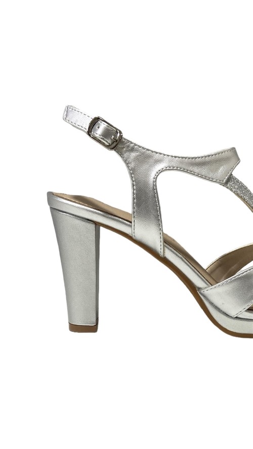 SANDALIA TACON TIRAS TRIANGULO PLATA