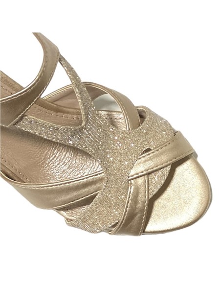 SANDALIA TACON TIRAS TRIANGULO ORO