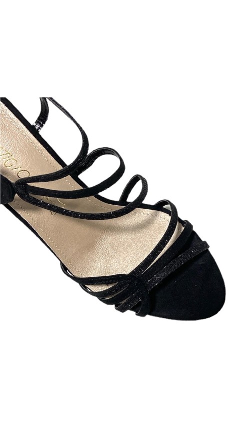 SANDALIA TIRAS MEZCLADAS NEGRO