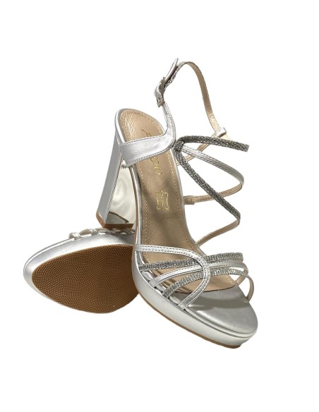 SANDALIA TIRAS MEZCLADAS PLATA