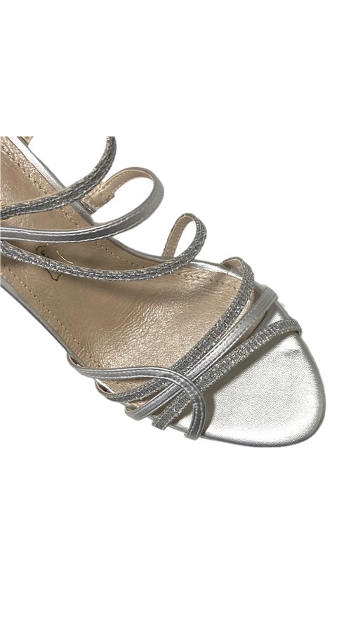 SANDALIA TIRAS MEZCLADAS PLATA SANDALIA TIRAS MEZCLADAS PLATA