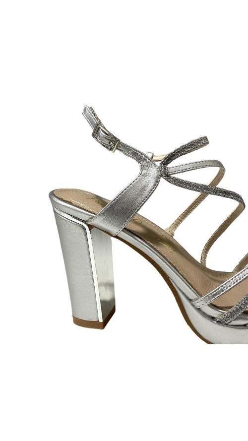 SANDALIA TIRAS MEZCLADAS PLATA SANDALIA TIRAS MEZCLADAS PLATA