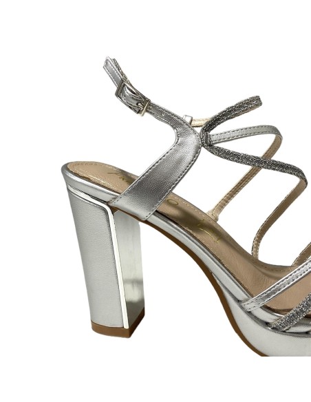 SANDALIA TIRAS MEZCLADAS PLATA