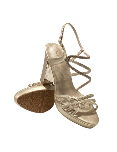 SANDALIA TIRAS MEZCLADAS ORO