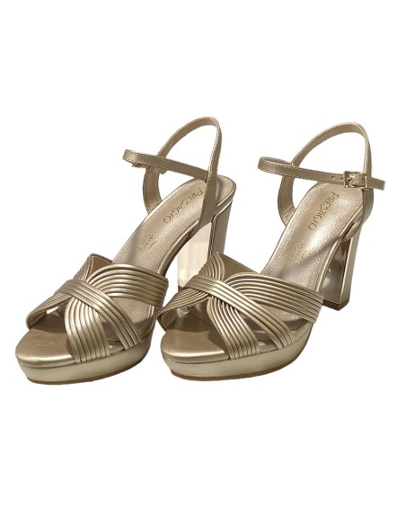 SANDALIA METALIZADA TACON ALTO ORO