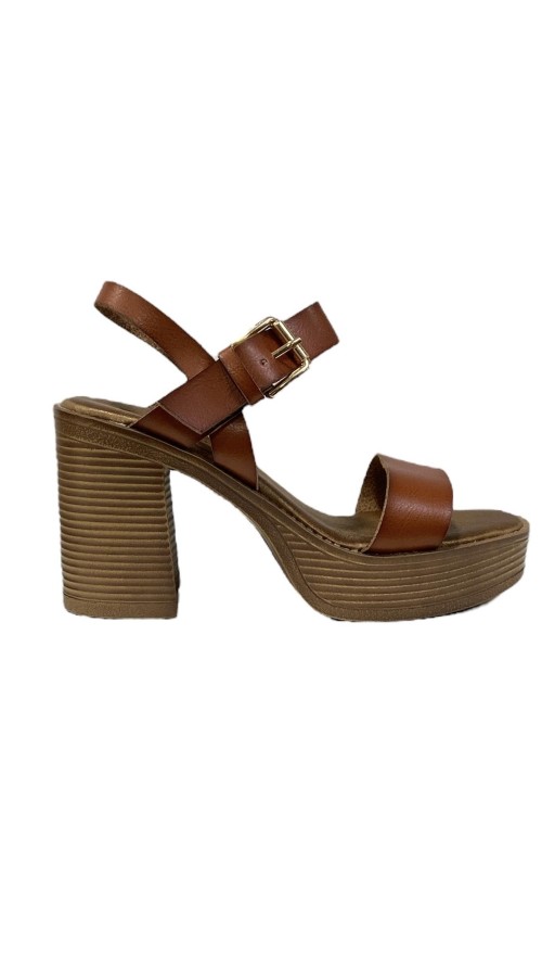 SANDALIA TACON HEBILLA CAMEL