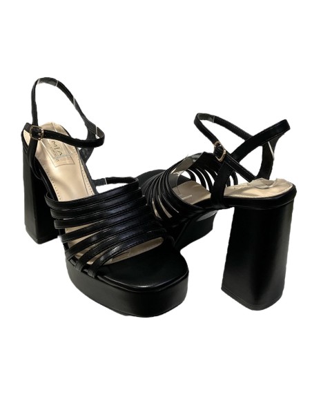 SANDALIA MULTITIRAS METALIZADA NEGRO