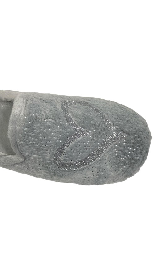 ZAPATILLA CORAZON A MANO GRIS