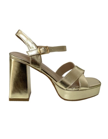 SANDALIA TIRAS CRUZADA ORO