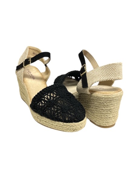 SANDALIA ENCAJE METALIZADO NEGRO