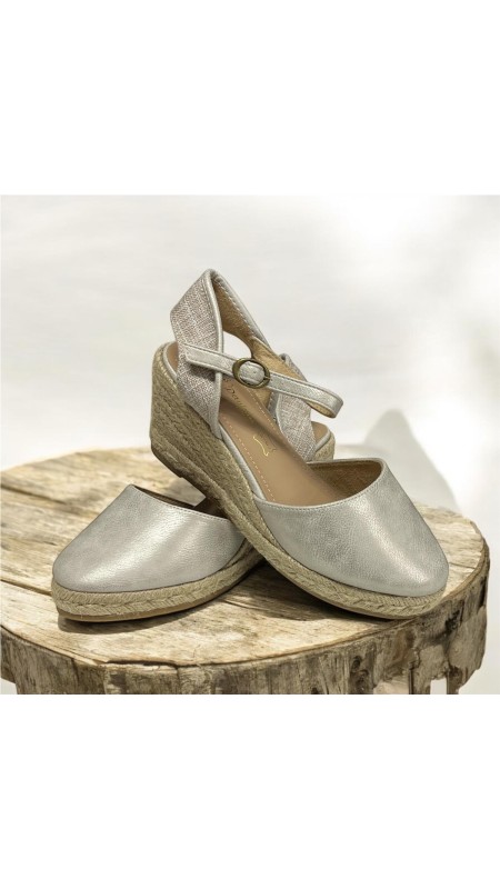 YUTE CLASIO 6 CUERDAS ORO 2