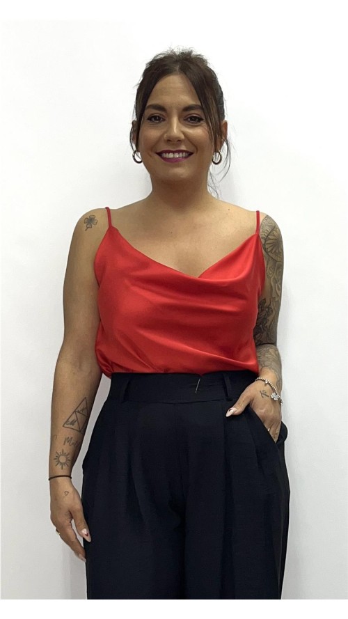 TOP DAMARIS ROJO