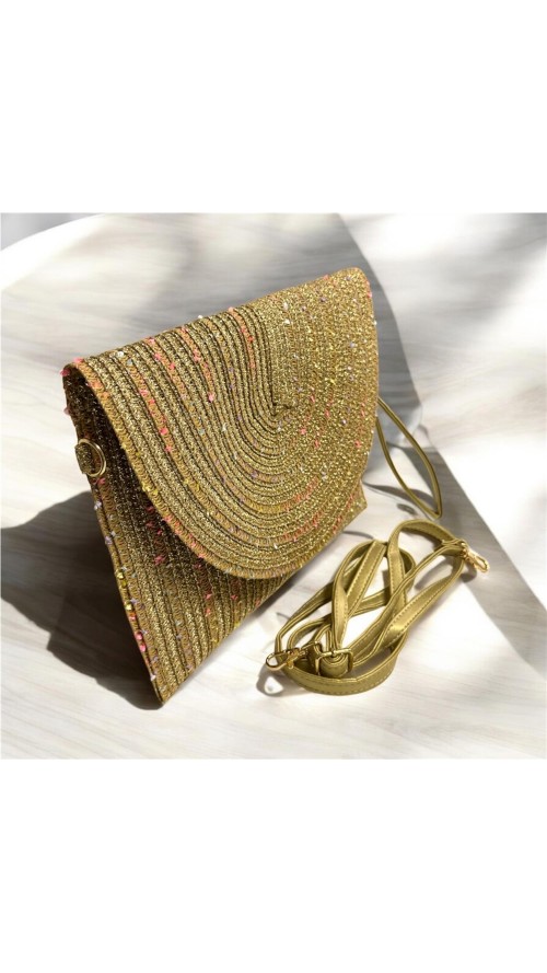 CARTERA RAFIA DORADA CAMEL