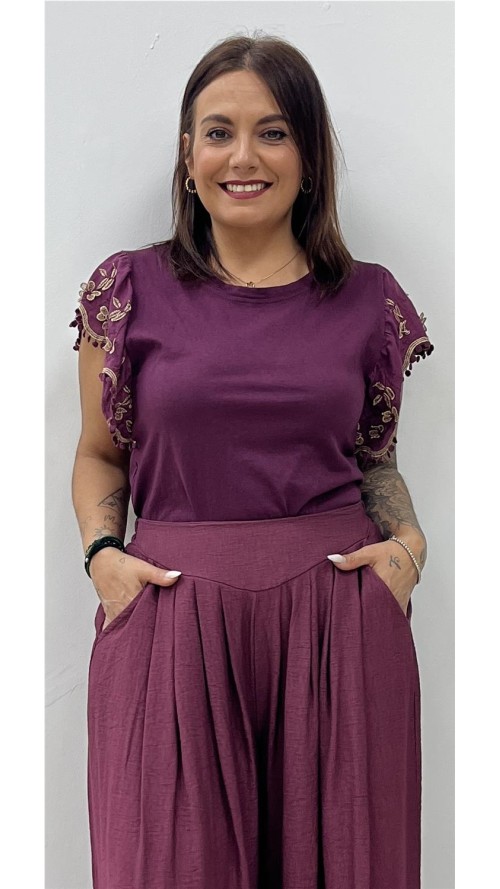 CAMISETA MARIPOSA BURDEOS