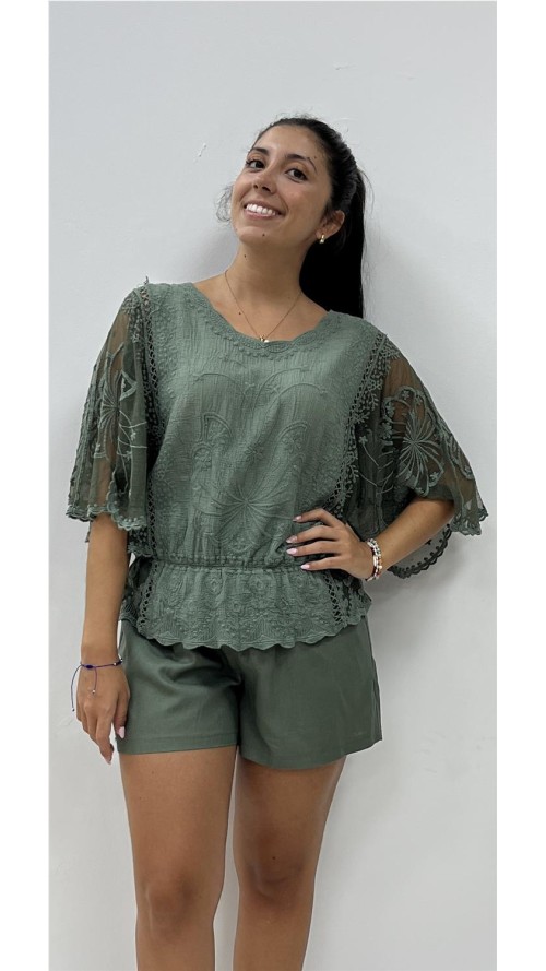 TOP ANISA KAKY