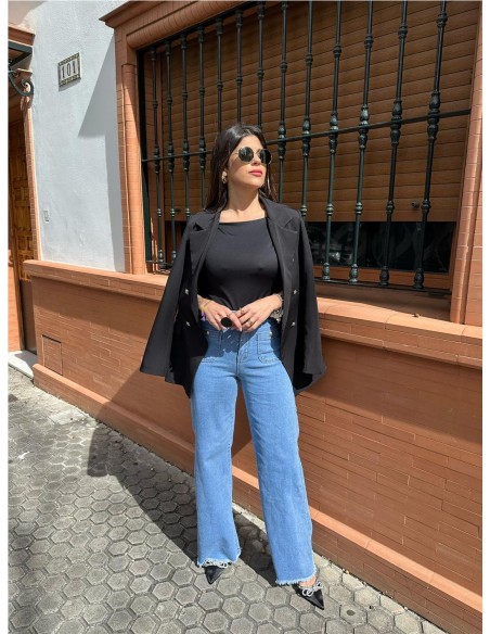 VAQUERO JULIA VAQUERO