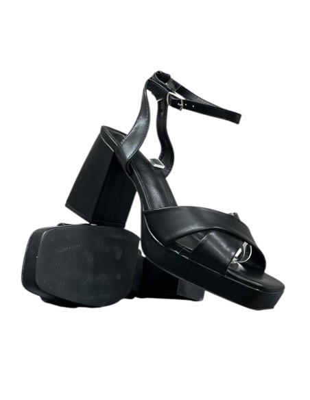 SANDALIA TACON CRUZADA NEGRO
