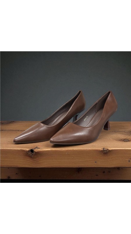 ESTILETO TACON MEDIO MARRON 2