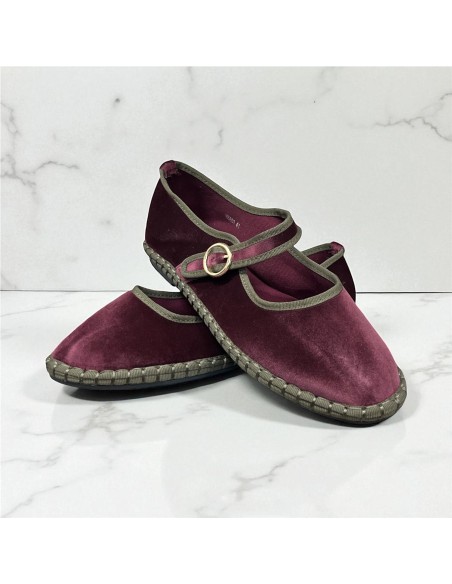 MANOLETINA COLORES BURDEOS