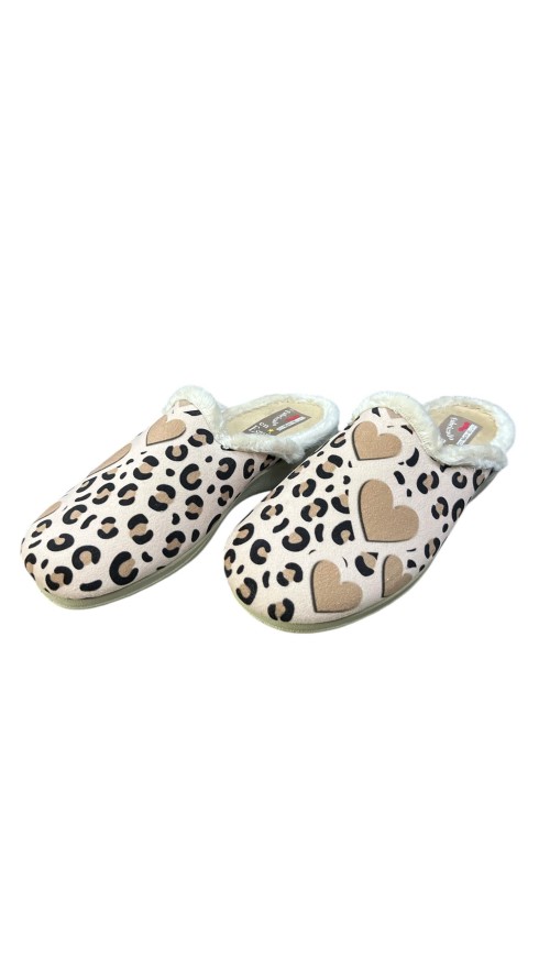 ZAPATILLA PRINT CON CORAZONES BEIG