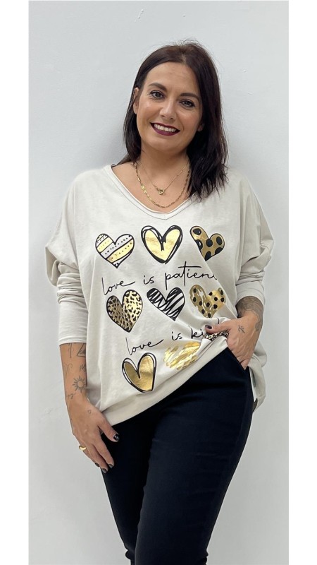 CAMISETA 9 CORAZONES BEIG