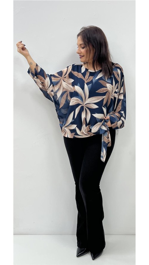 BLUSA FLORES MARINO