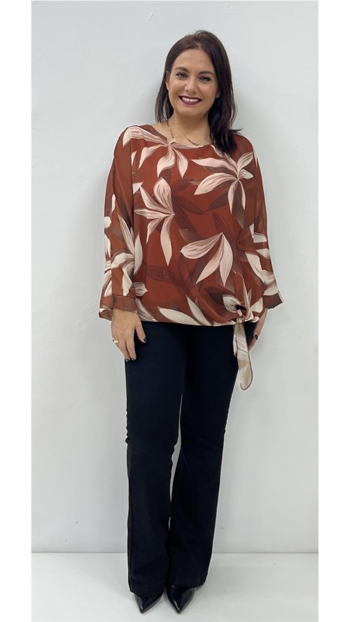 BLUSA FLORES TEJA