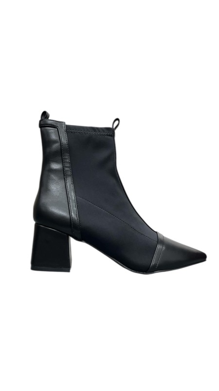 BOTIN ELASTICO CORTES NEGRO