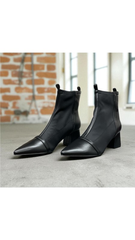 BOTIN ELASTICO CORTES NEGRO 2