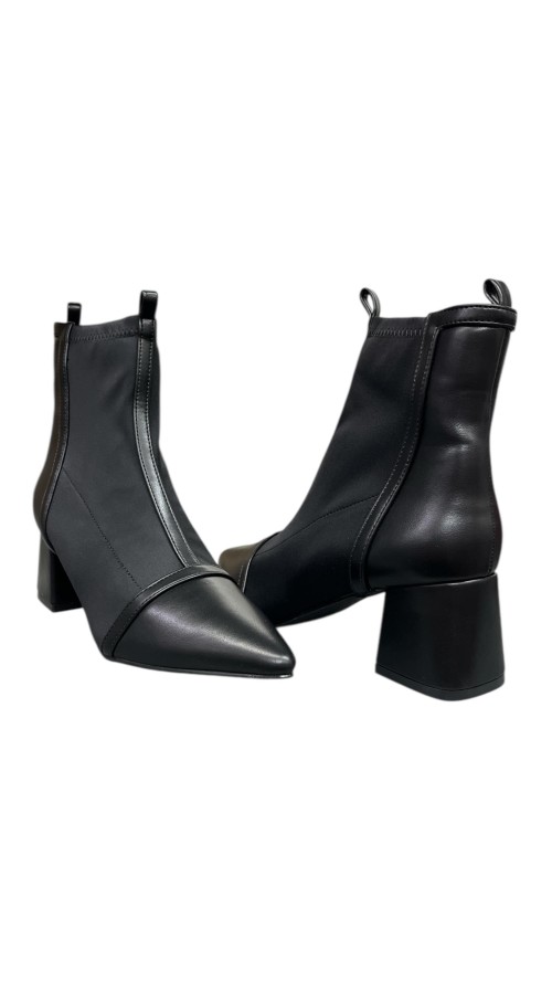 BOTIN ELASTICO CORTES NEGRO
