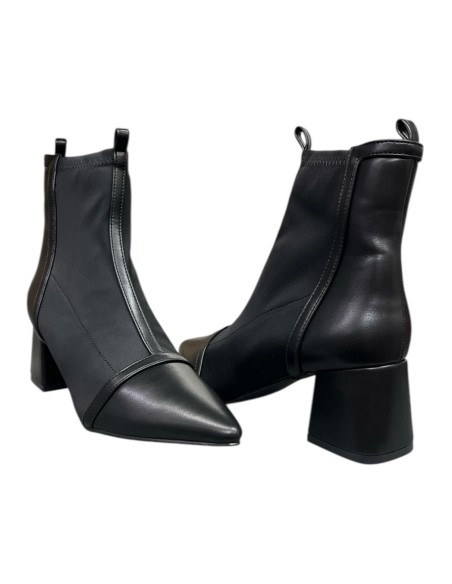 BOTIN ELASTICO CORTES NEGRO