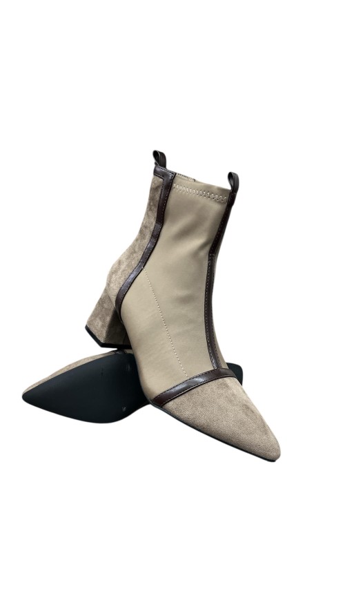 BOTIN ELASTICO CORTES TAUPE