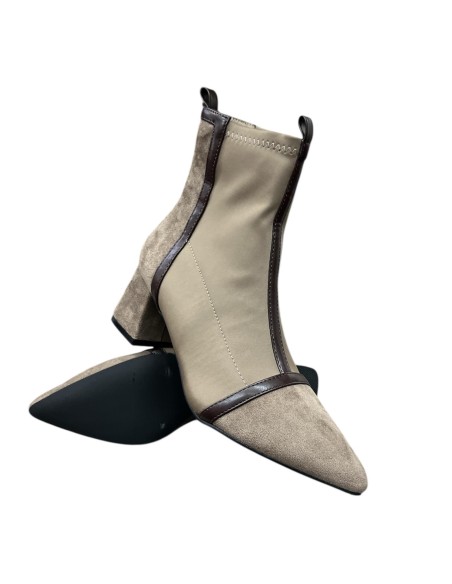 BOTIN ELASTICO CORTES TAUPE