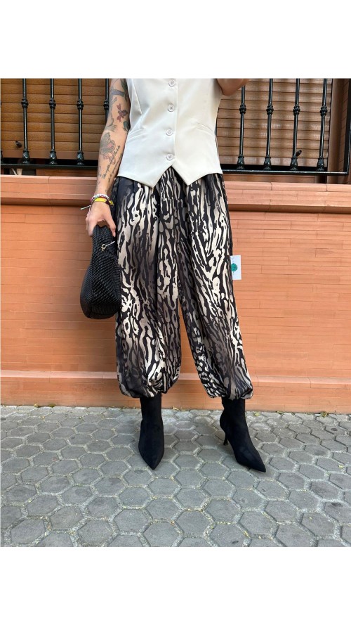 PANTALON CARACAS NEGRO PANTALON CARACAS NEGRO