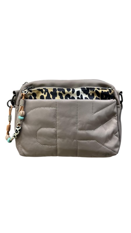 BOLSO CON NECESER PRINT TAUPE